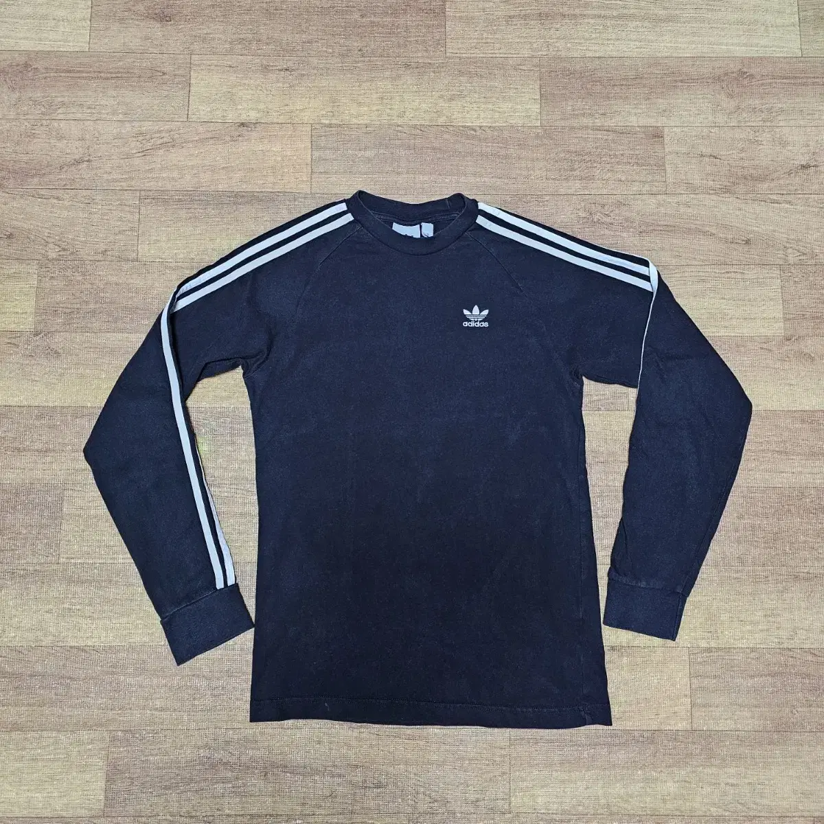 adidasSize 98-100 Long Sleeve Tee