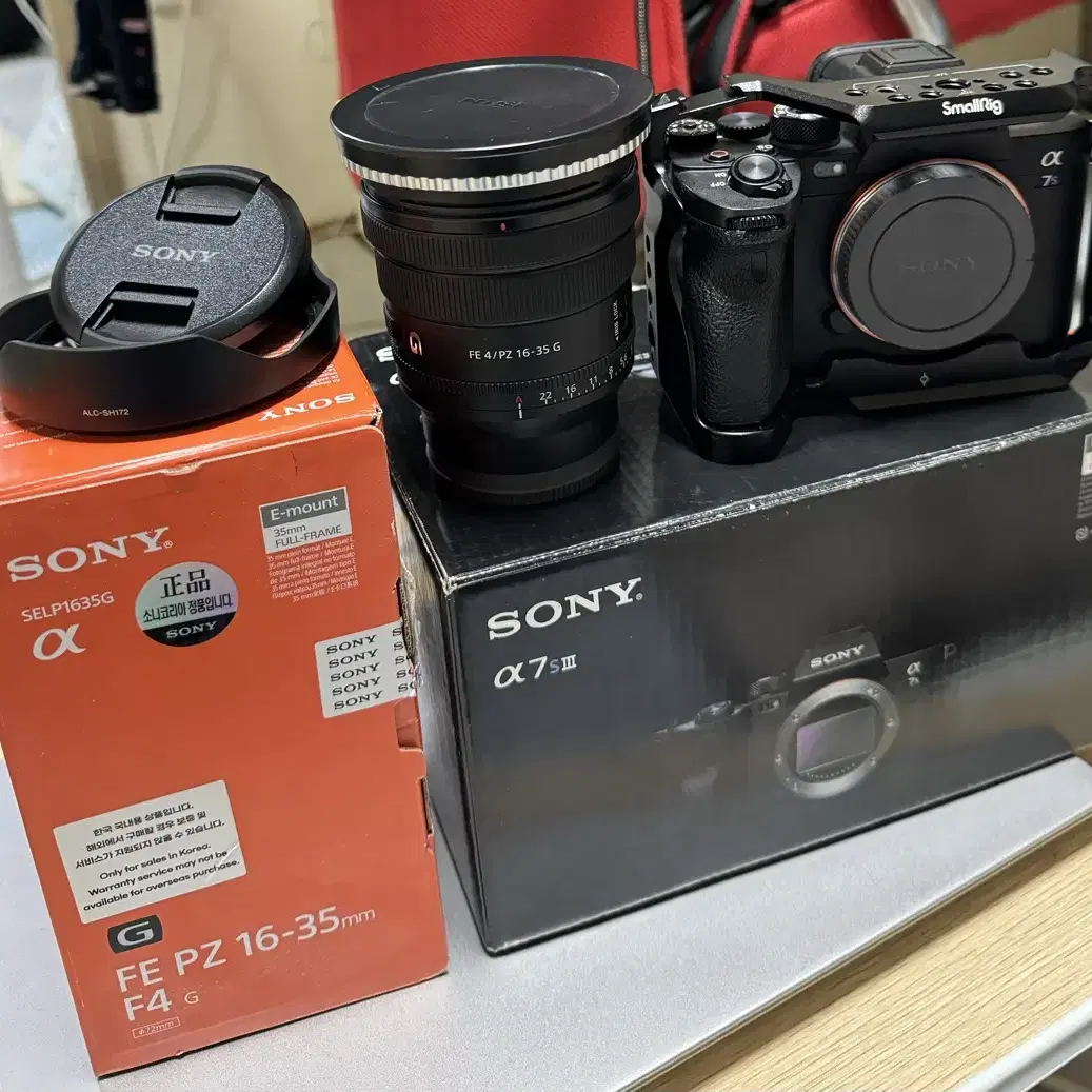 소니 A7s3 바디 팜니다.