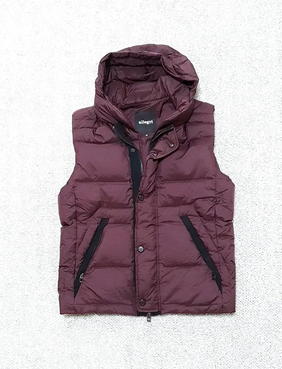 Allegri Nylon Goose Down Hooded Vest sell does.