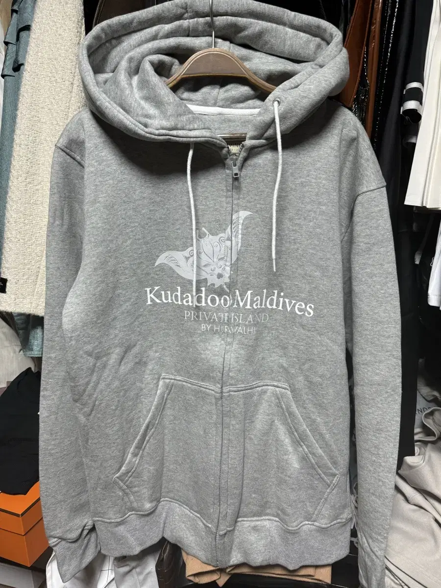 Grey Hooded Zip-up Brushed L (New)