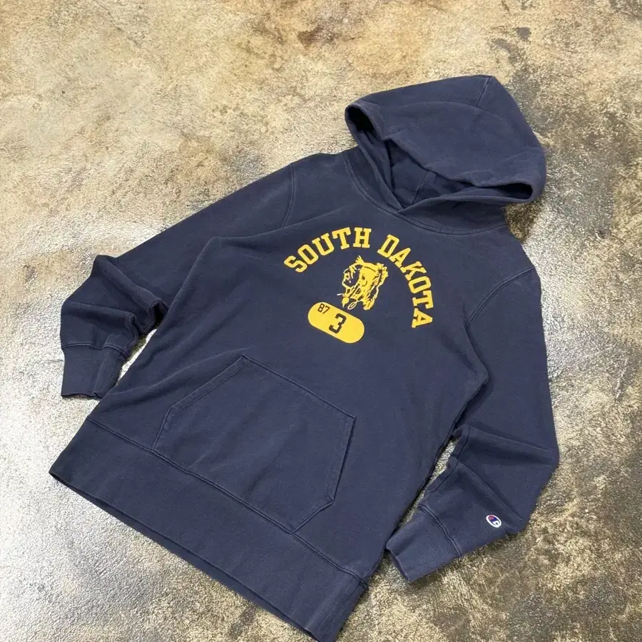 CHAMPION "SOUTH DAKOTA" Hooded Sweat