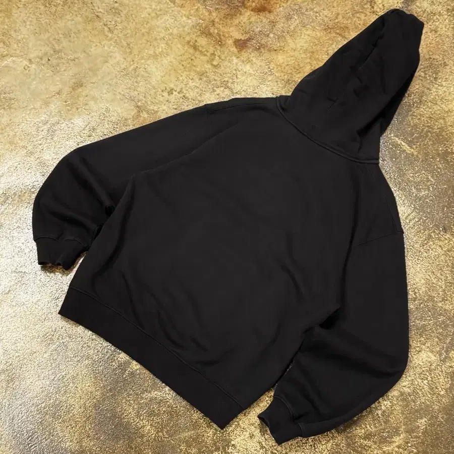 GU x HONDA Logo Hooded Sweatshirt