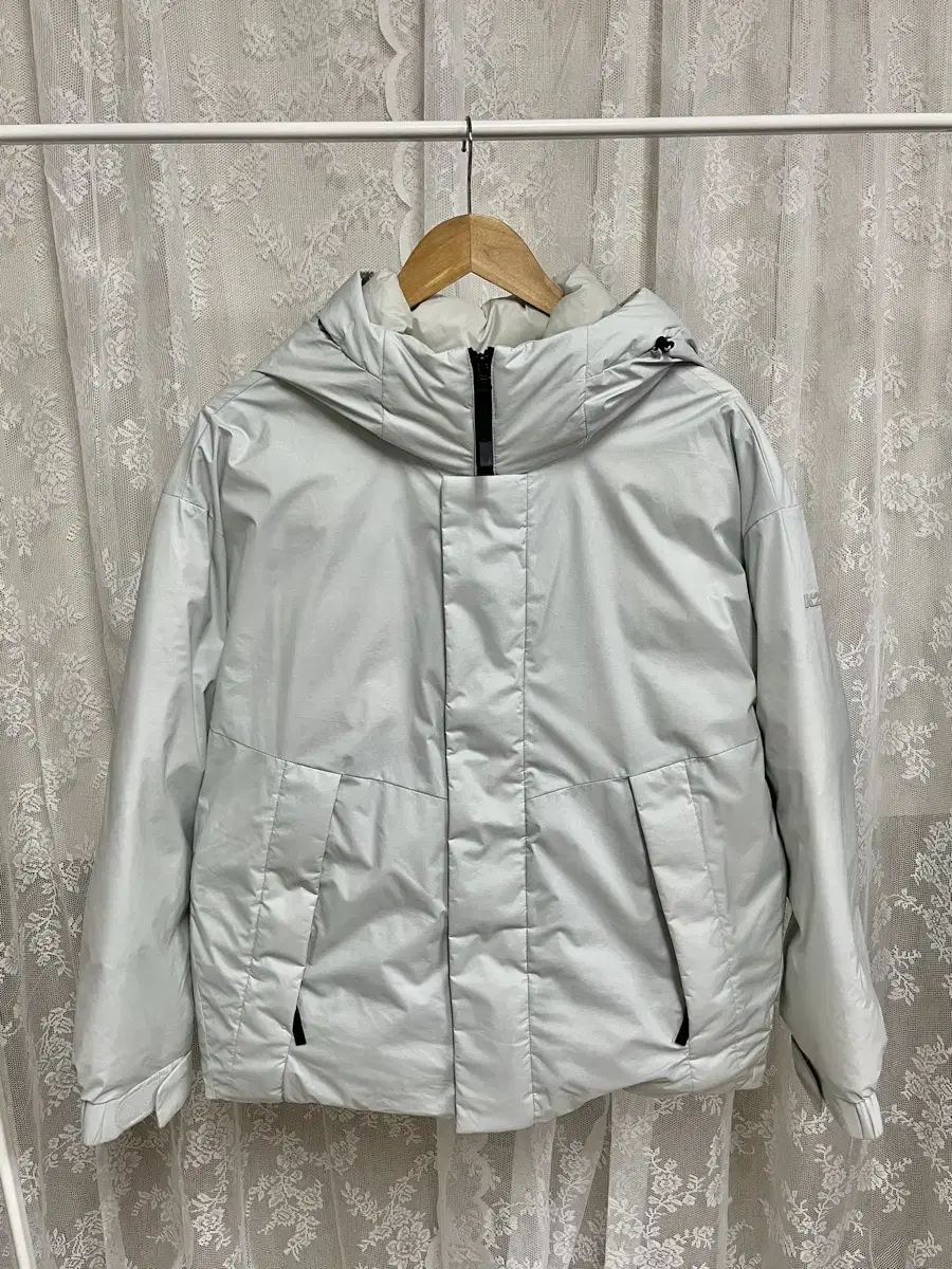 95) K2 K2 Thin Air Goose Down Puffer Jumper Light Grey