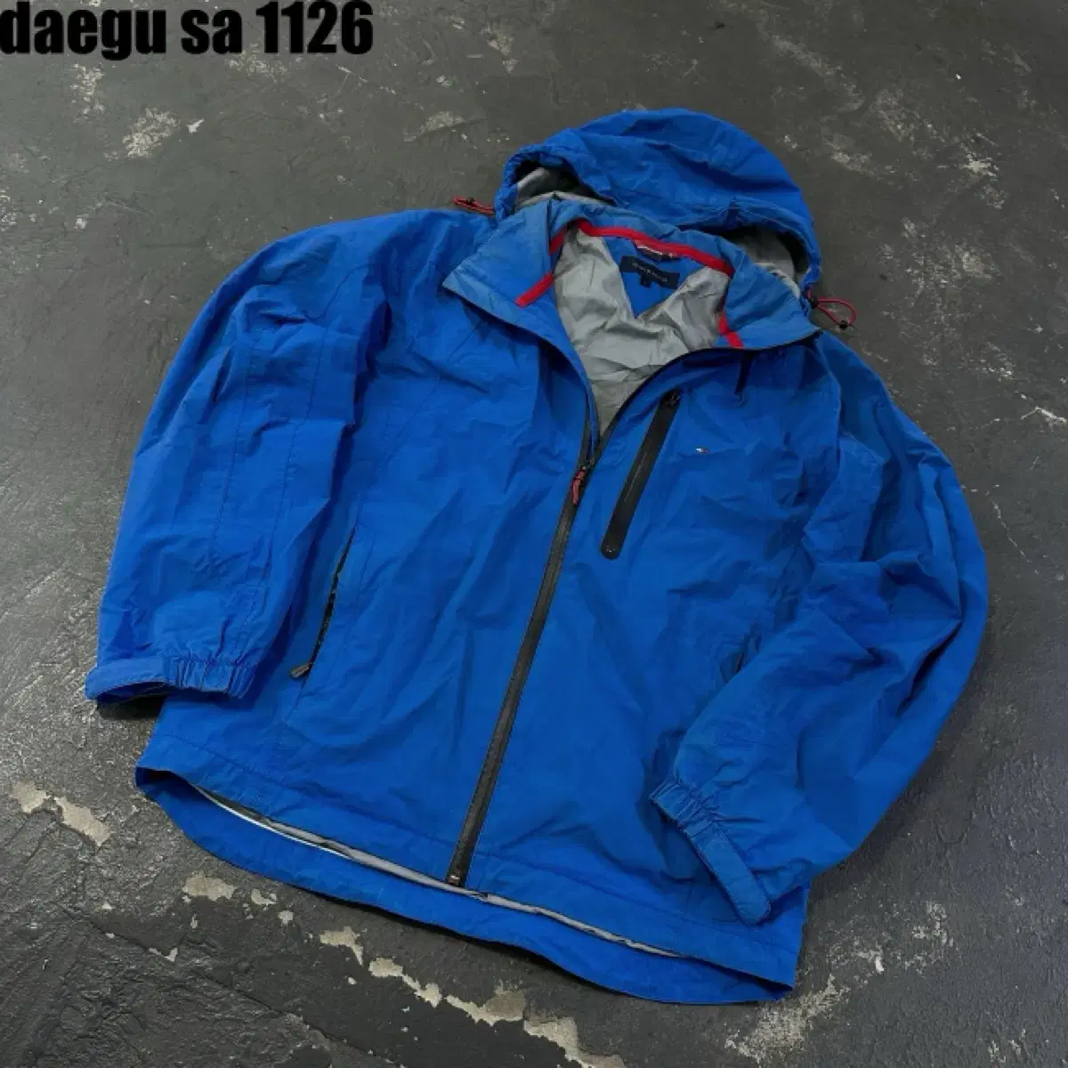 Tommy Hilfiger Windbreaker Jacket size 100