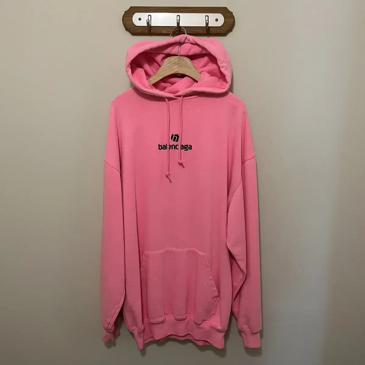 [105]Balenciaga Soccer Logo Hoodie