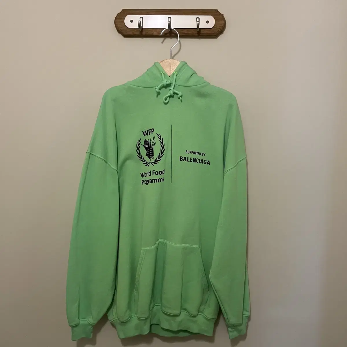 [100]Balenciaga World Food Program Hoodie