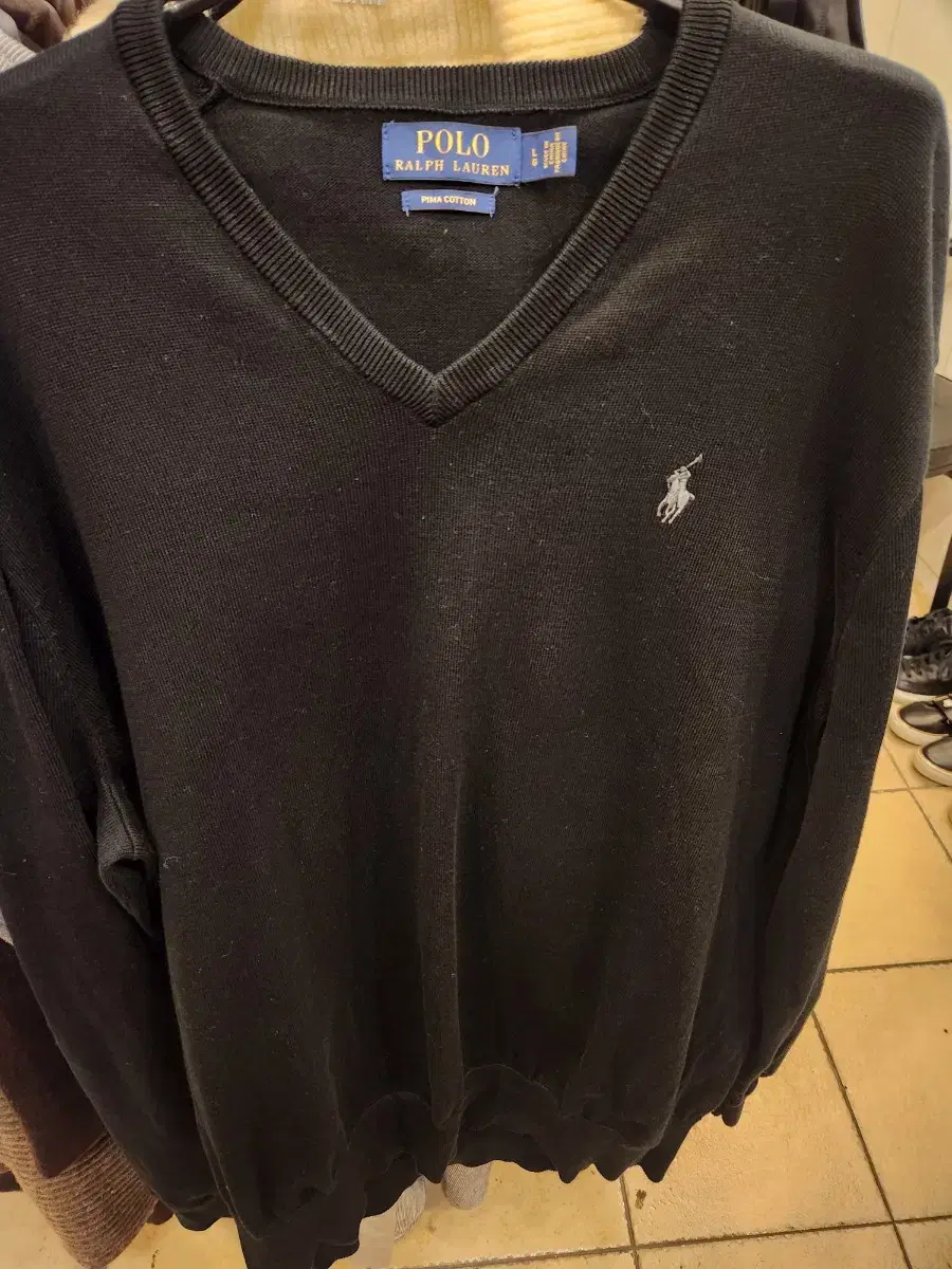 Polo Ralph Lauren V-neck knit