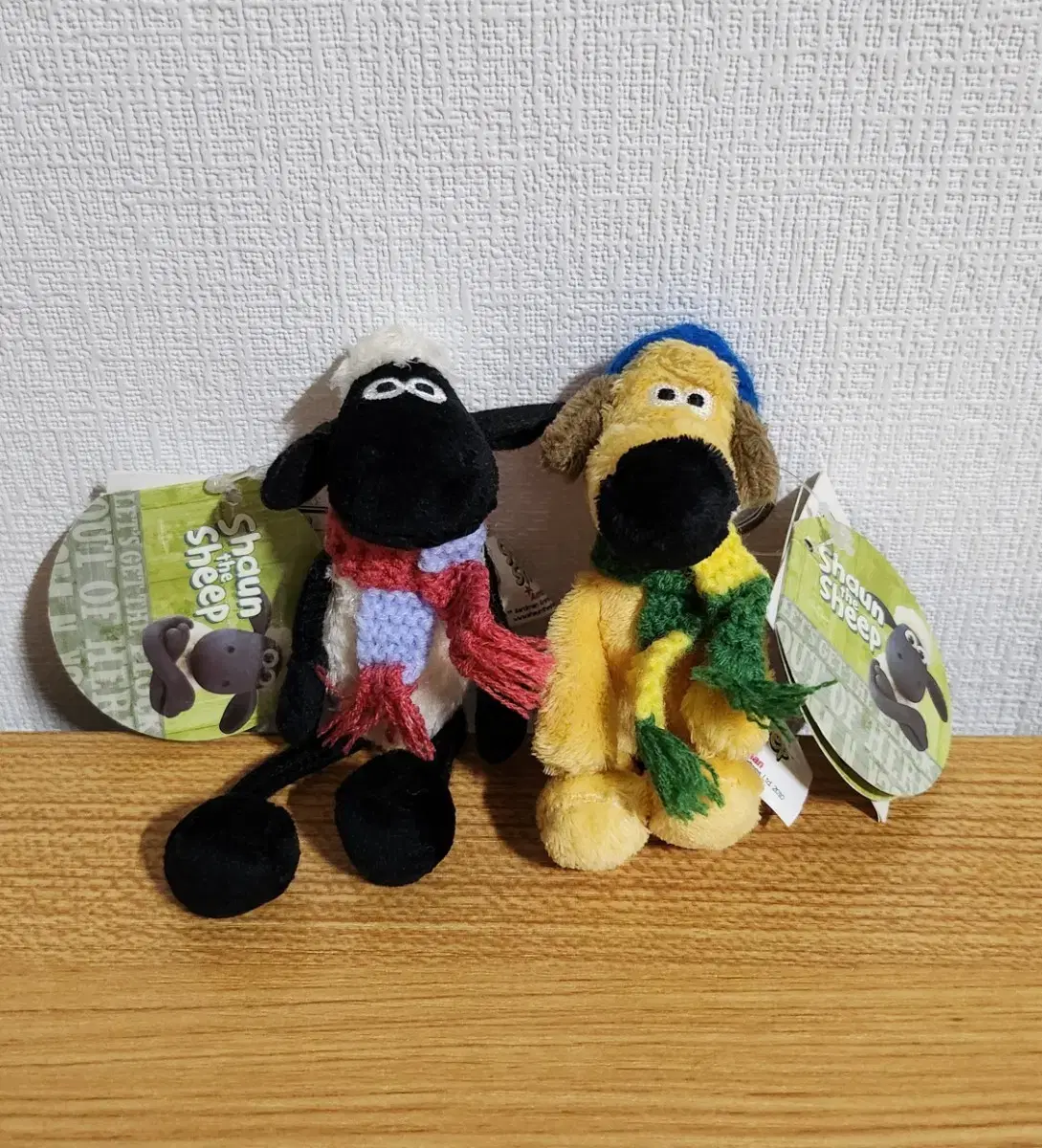 Aidman Wallace and Gromit Shauncey Beecher doll keyring set