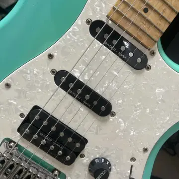 Elioth エリオス ELIOTH S305 ストラトキャスタータイプ サンバースト