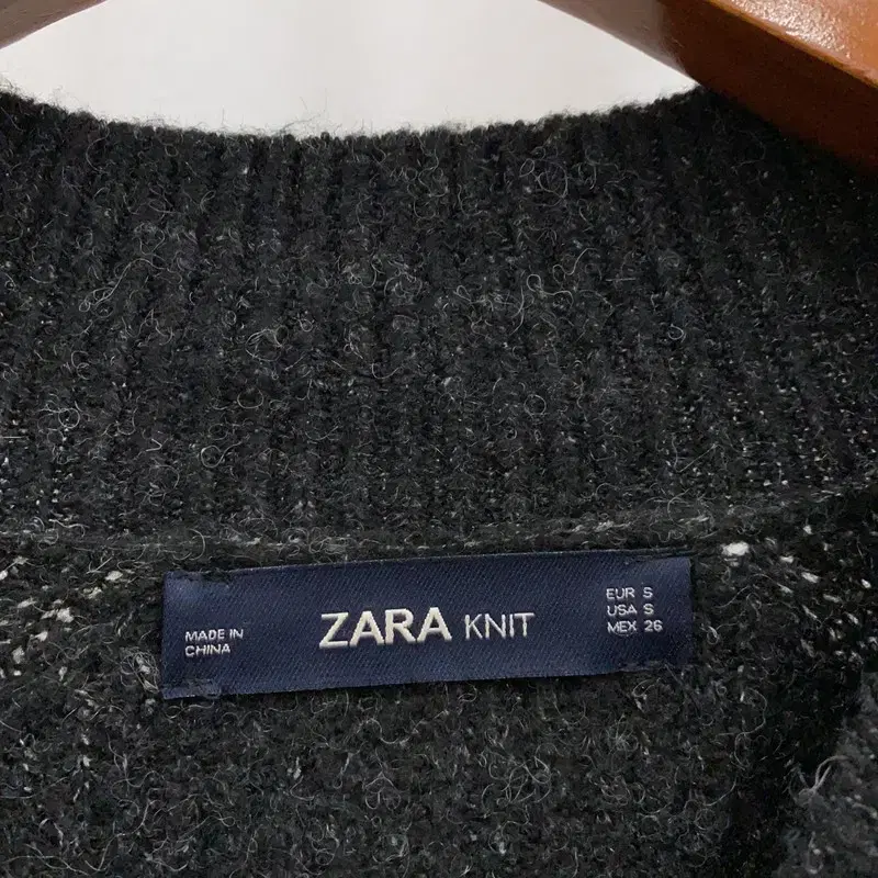 자라 ZARA 블랙 브이넥 울 니트 롱 원피스 100 A07173