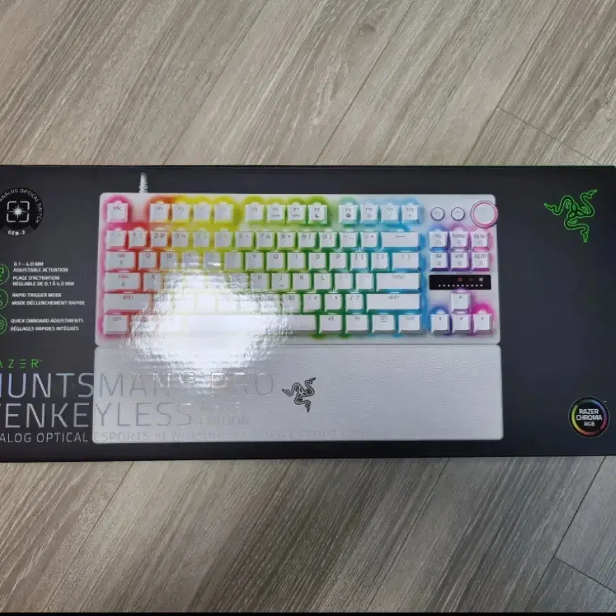 레이저 헌츠맨 v3 pro tkl 화이트