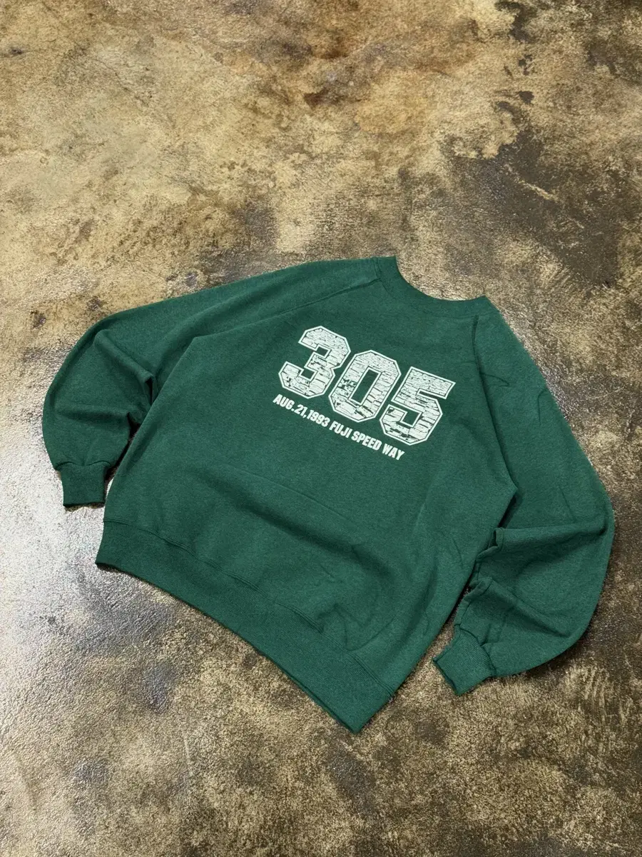 90s HANES "FUJI SPEED WAY" Sweatshirt