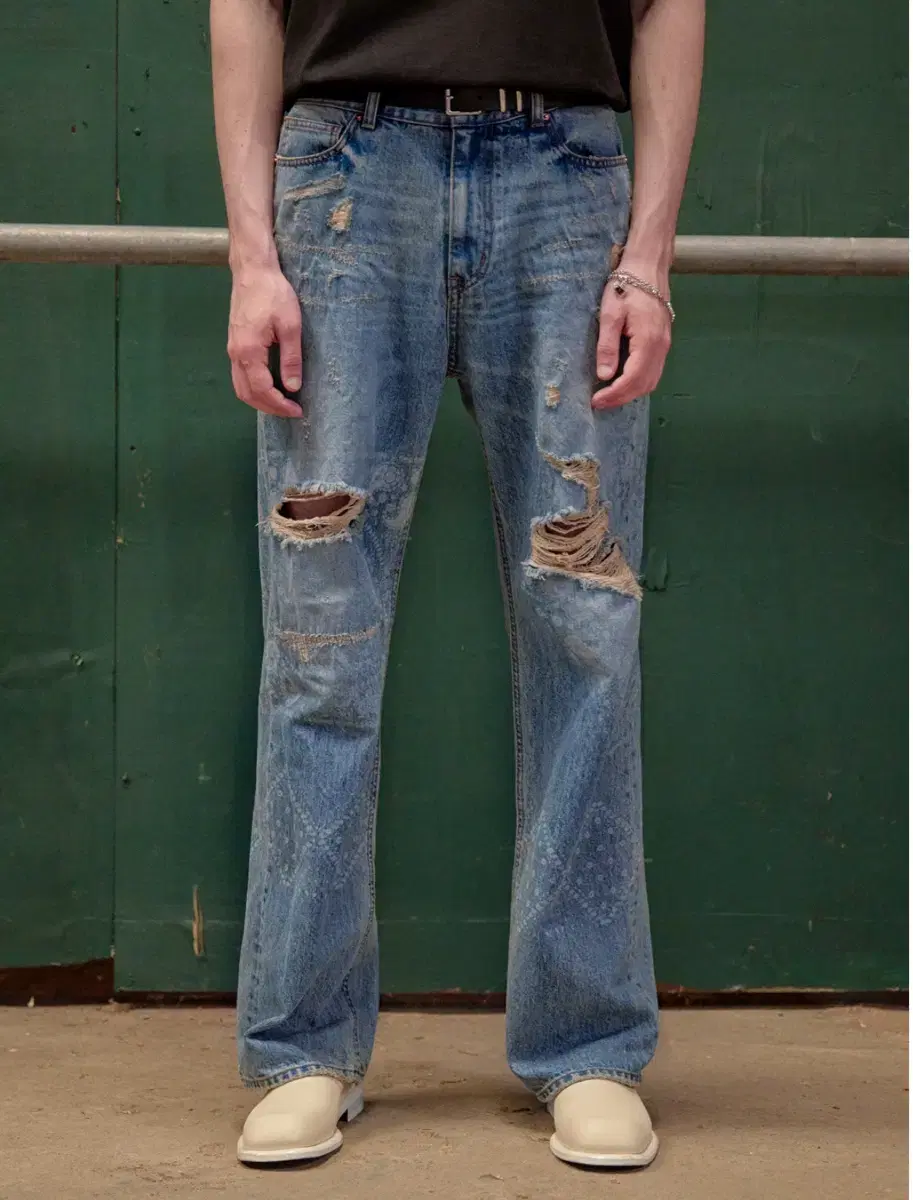 Maison Martin Margiela / Razor Destroyed Denim Pants / 48