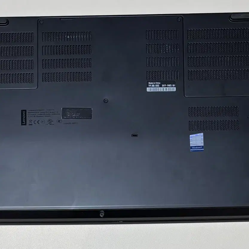 Lenovo thinkpad P53 노트북 팝니다.