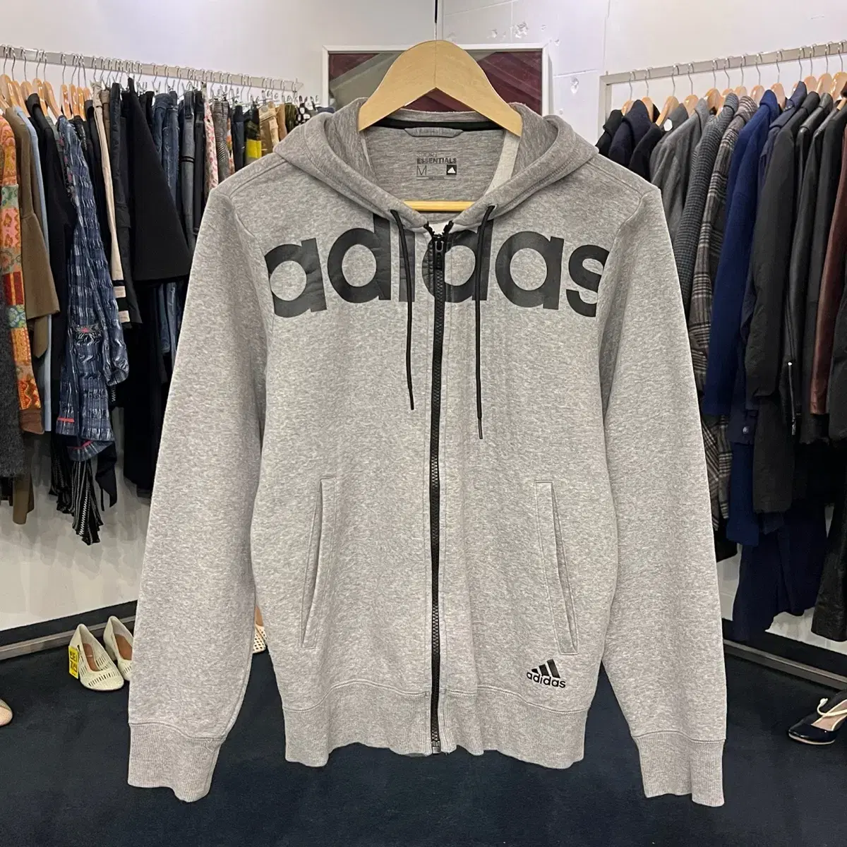 [TAPO] [M] Adidas Logo Hoodie Zip Up