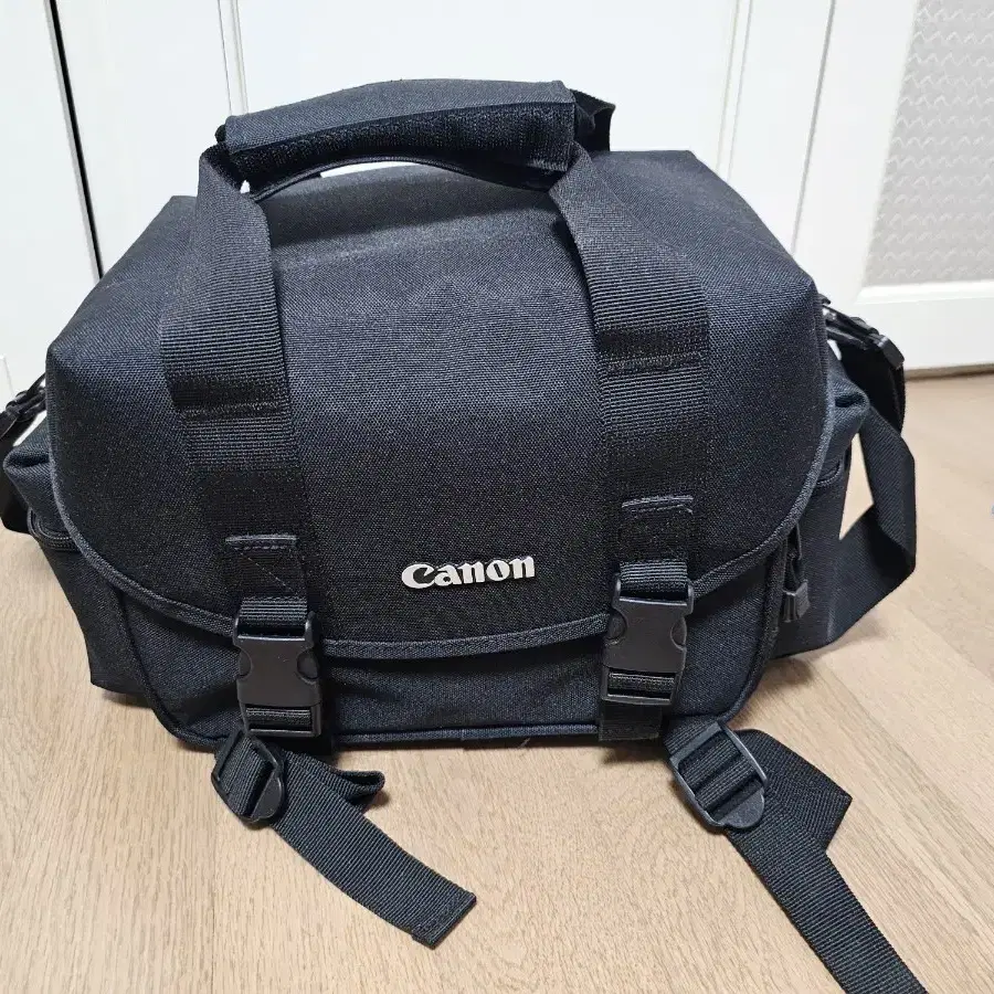 캐논정품 dslr 카메라 가방 거의 새것