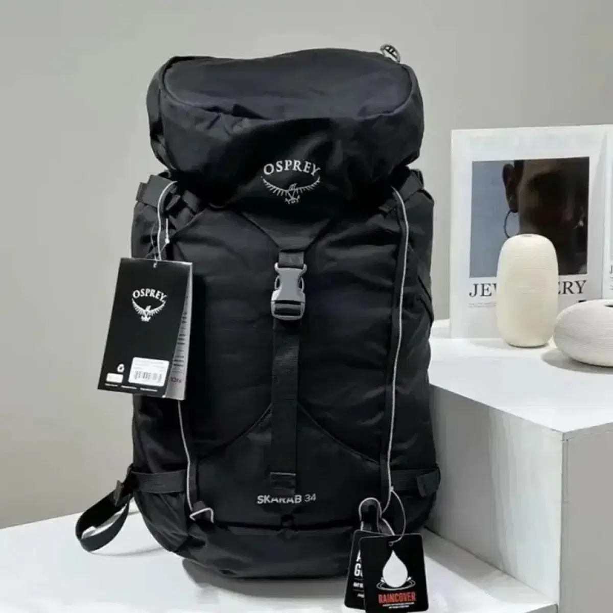 Osprey Kestrel 34L Men's and Women's Hiking Backpack with Rain Cover / OPB