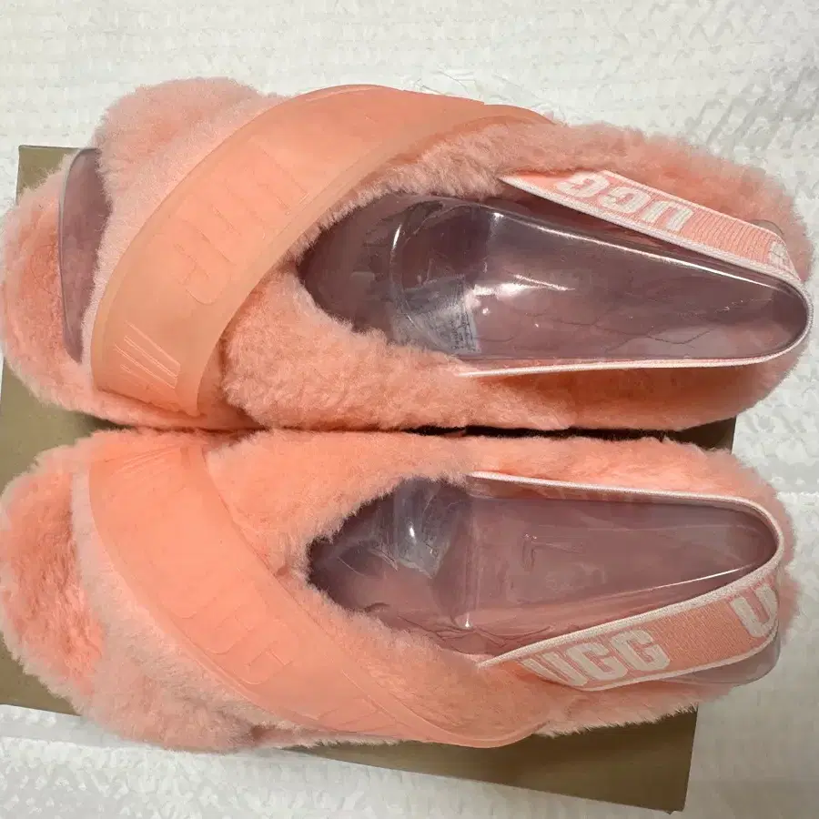 UGG 어그 퍼지타 클리어 샌들 Fuzzita Clear 양털 240