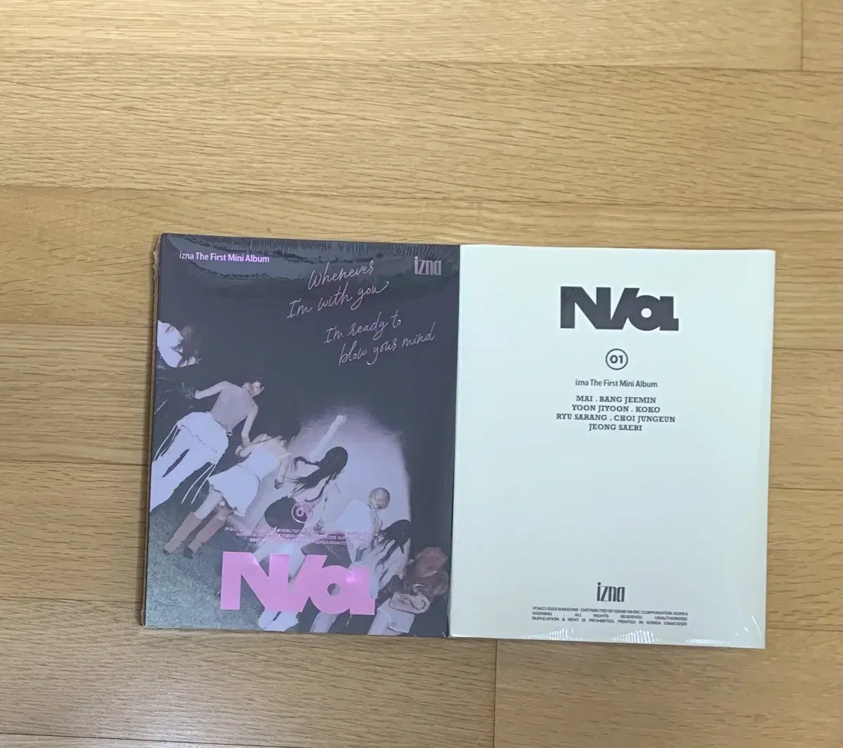 izna N/A sealed album 2 albums izna photocard photocard