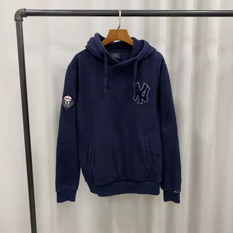 MLB Navy New York Yankees Brushed Hoodie 100 A07176