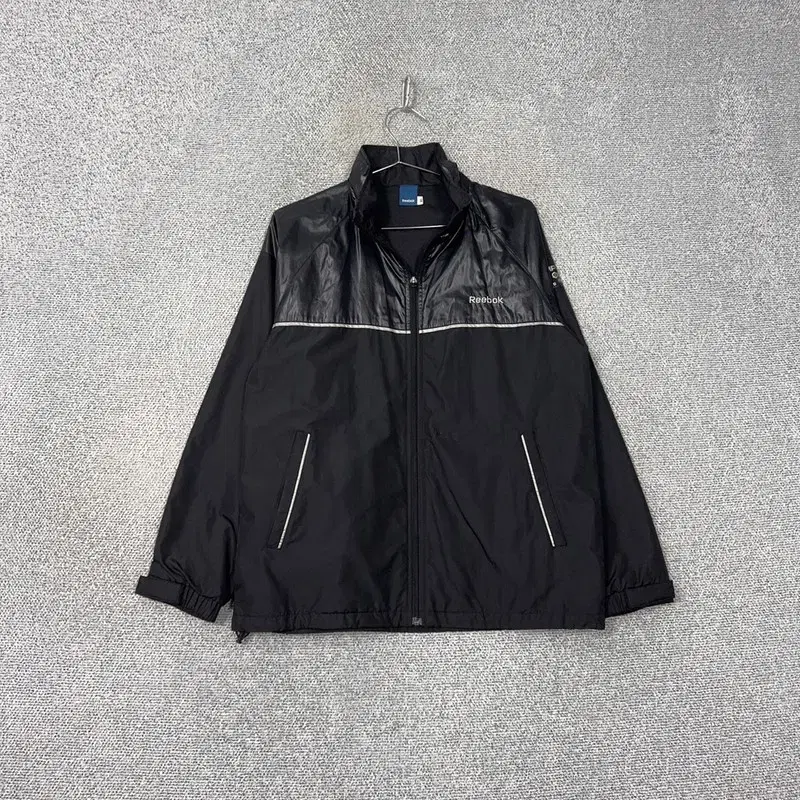 Reebok Black Logo Glossy Windbreaker 95