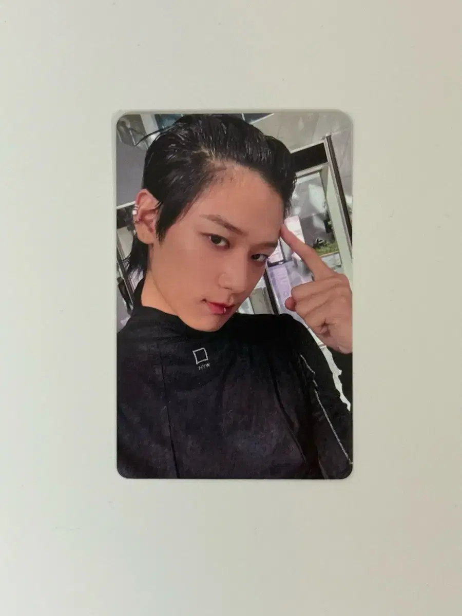 The Boyz juyeon mucore broadcast photocard wts (currently younghoon sunwoo unreleased photocard)