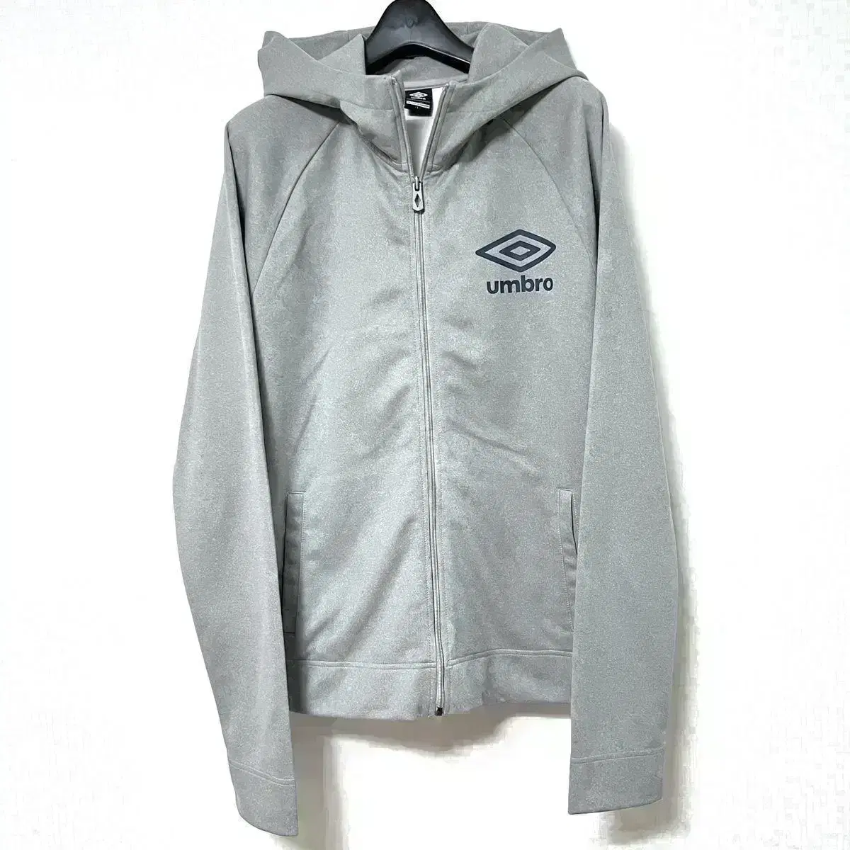 [L,100]Umbro umbro training hooded zip-up jacket