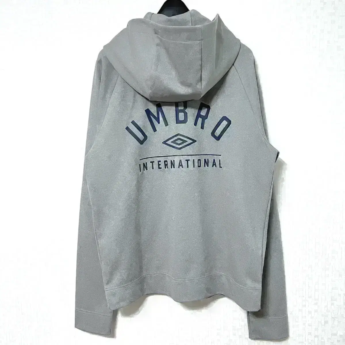 [L,100]엄브로 umbro 트레이닝 후드집업 자켓