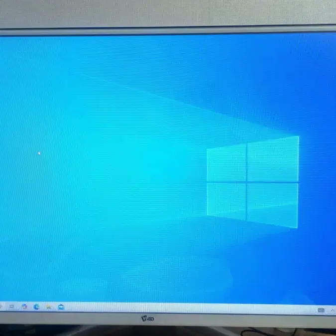 데스크탑 i7 8700 + 32인치 144hz 모니터 같이 팝니다