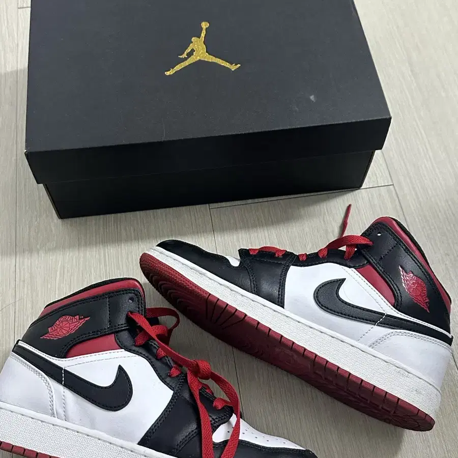 (GS) Jordan 1 Mid White Gym Red 240