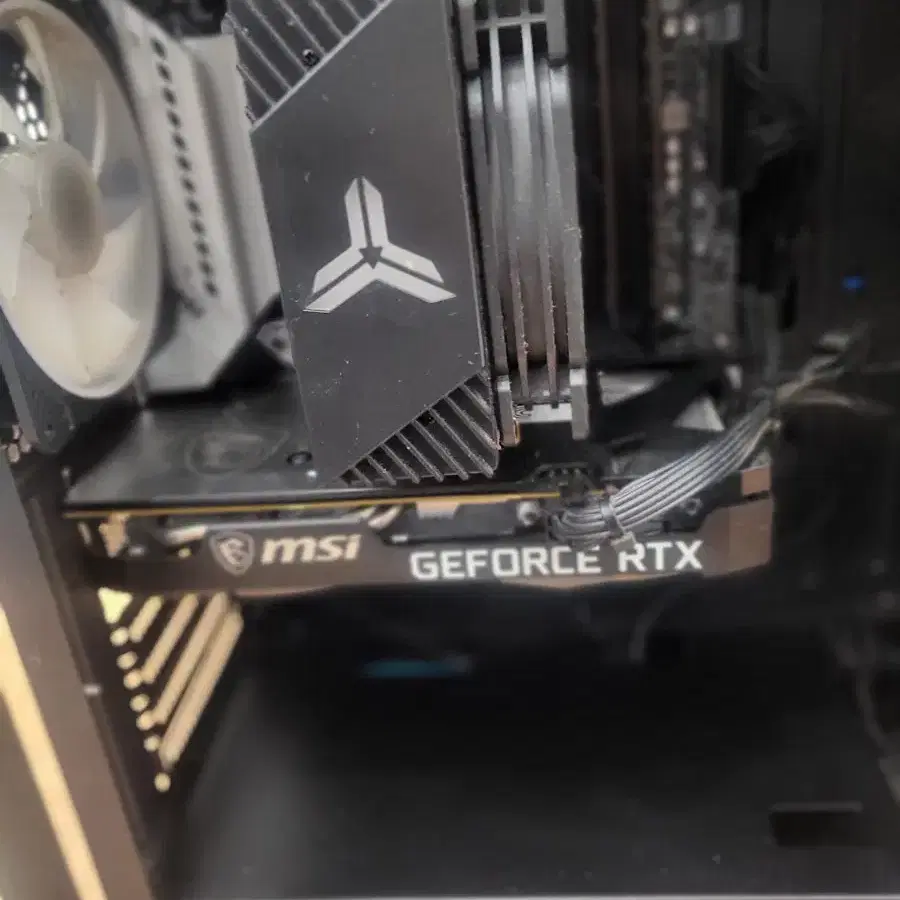 rtx3060ti 라이젠7 5800x 고사양본체, 벤큐모니터 XL2411