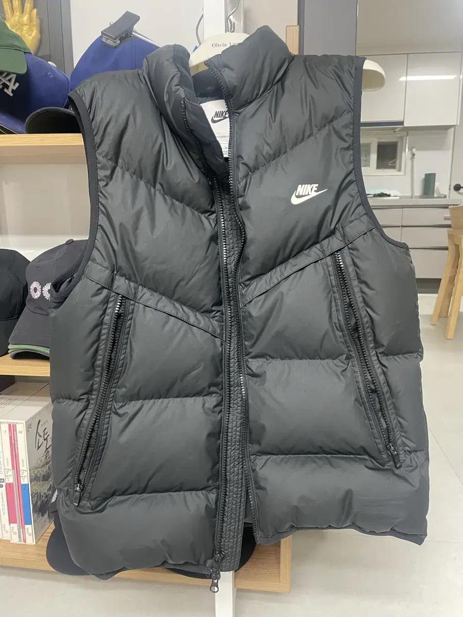 Nike Windrunner Padded Vest M