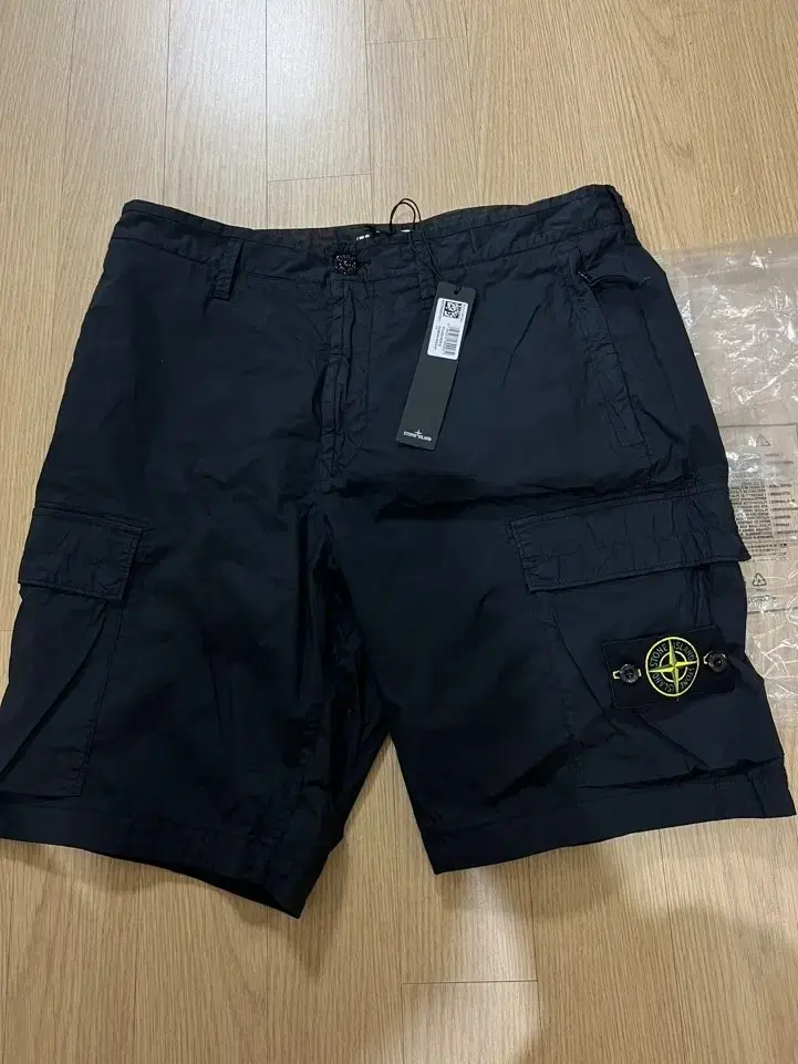 Department Store) 23SS Stone Island Vahn 33-35 (new)