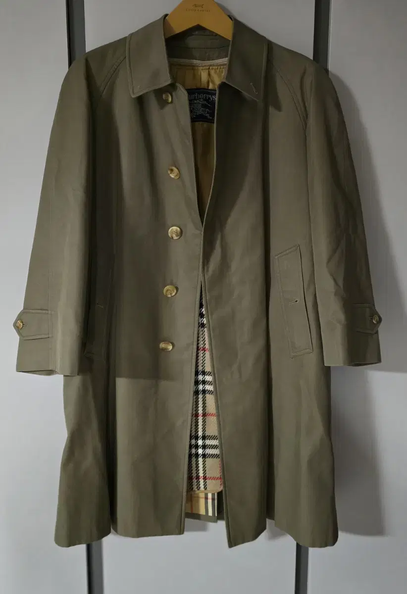 BurberryMen Trench coats 95-100