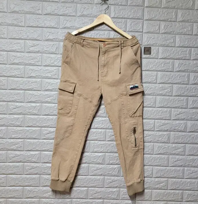 Jeep Slim Fit Cargo Jogger Pants