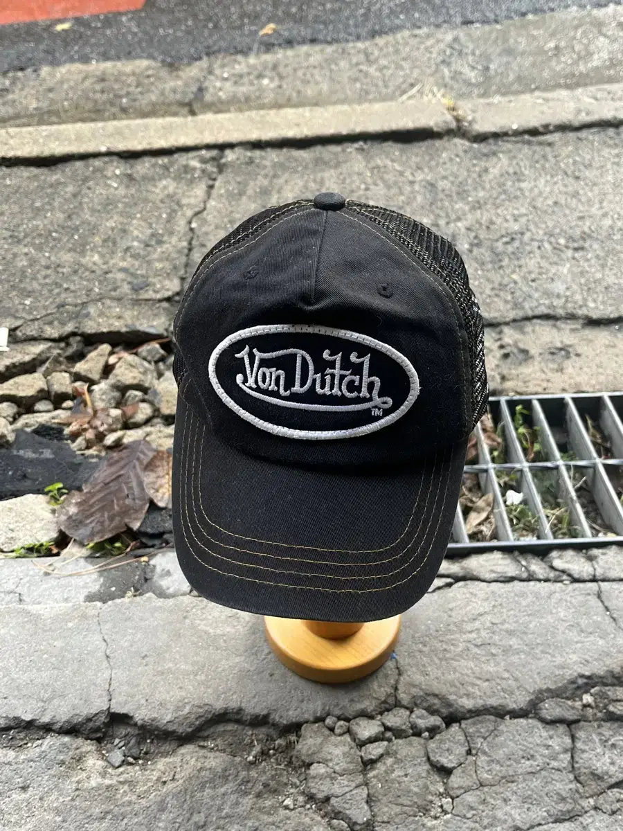 본더치 데님 볼캡 Von Dutch