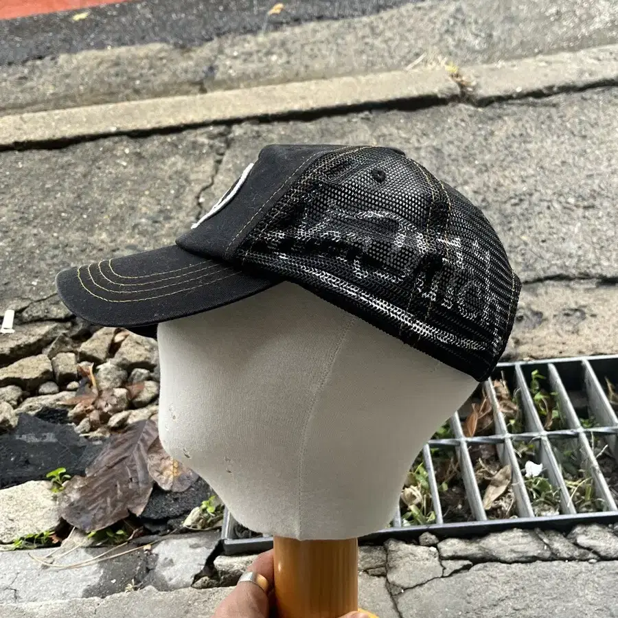 본더치 데님 볼캡 Von Dutch