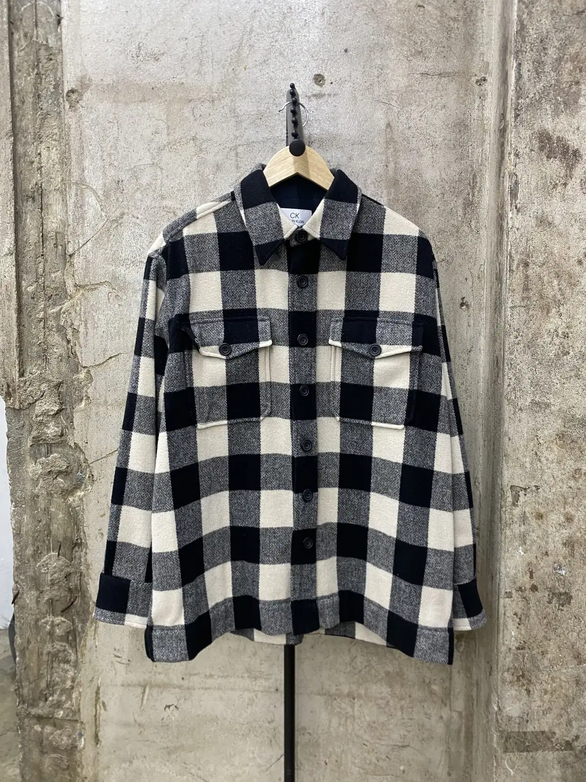 Calvin Klein checked shirt-like jacket size M