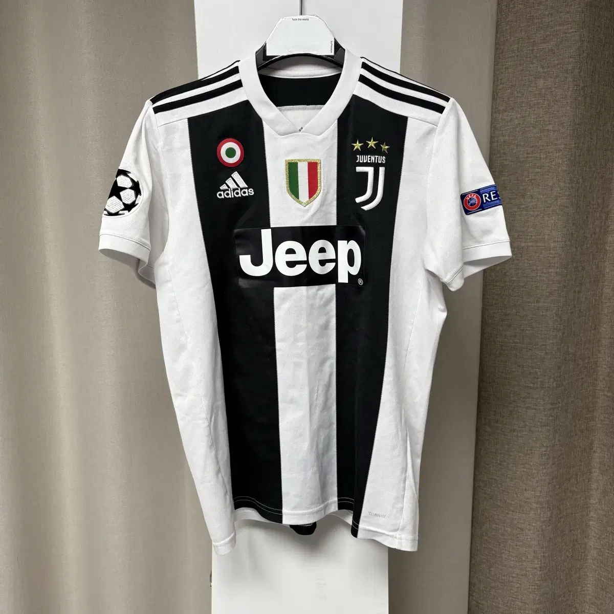 Juventus 18-19 Ronaldo Shirt XL