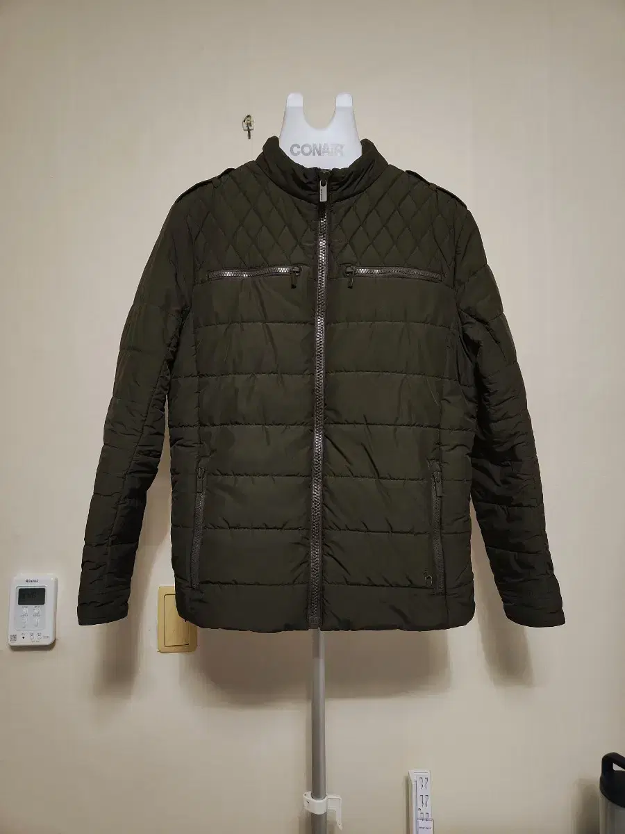 Hedges Lightweight Padded Jacket (95)