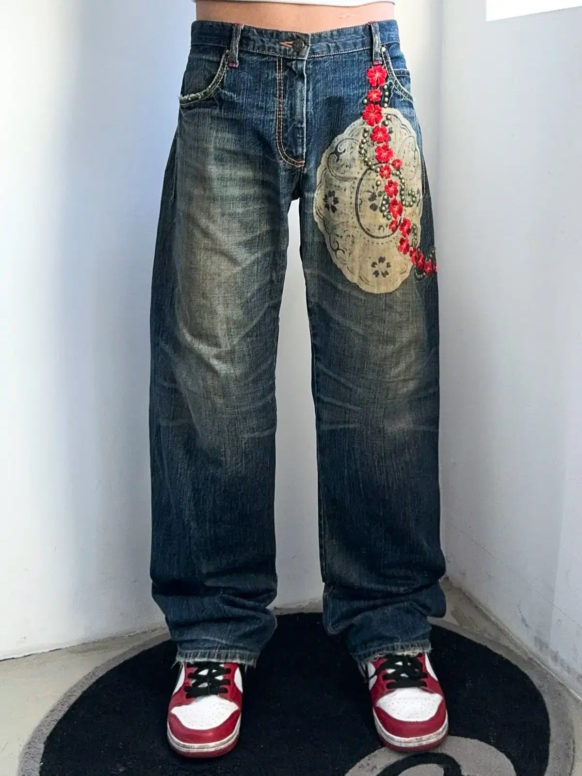 Dorobo ni-ki Japanese Oriental Flower Chain Denim Pants