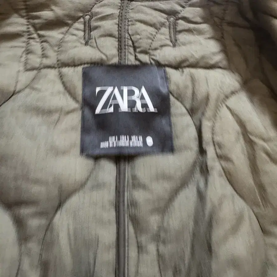 ZARA 자라 누빔 자켓