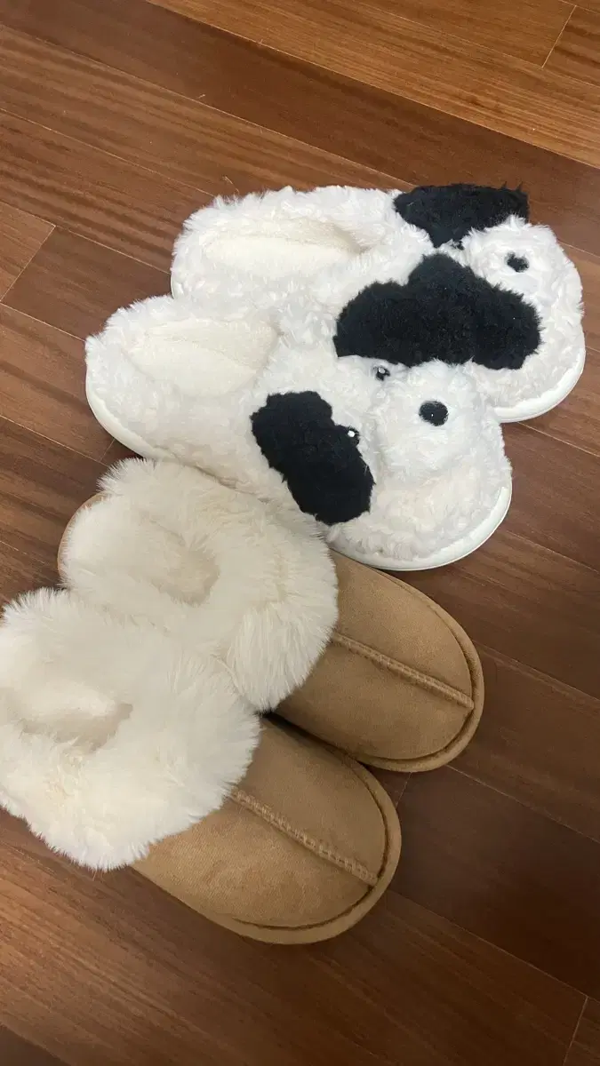 fur slippers