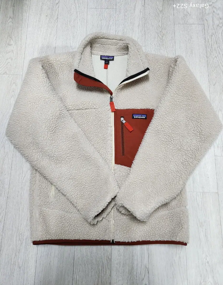 Patagonia.Classic.Retro.Furis.S