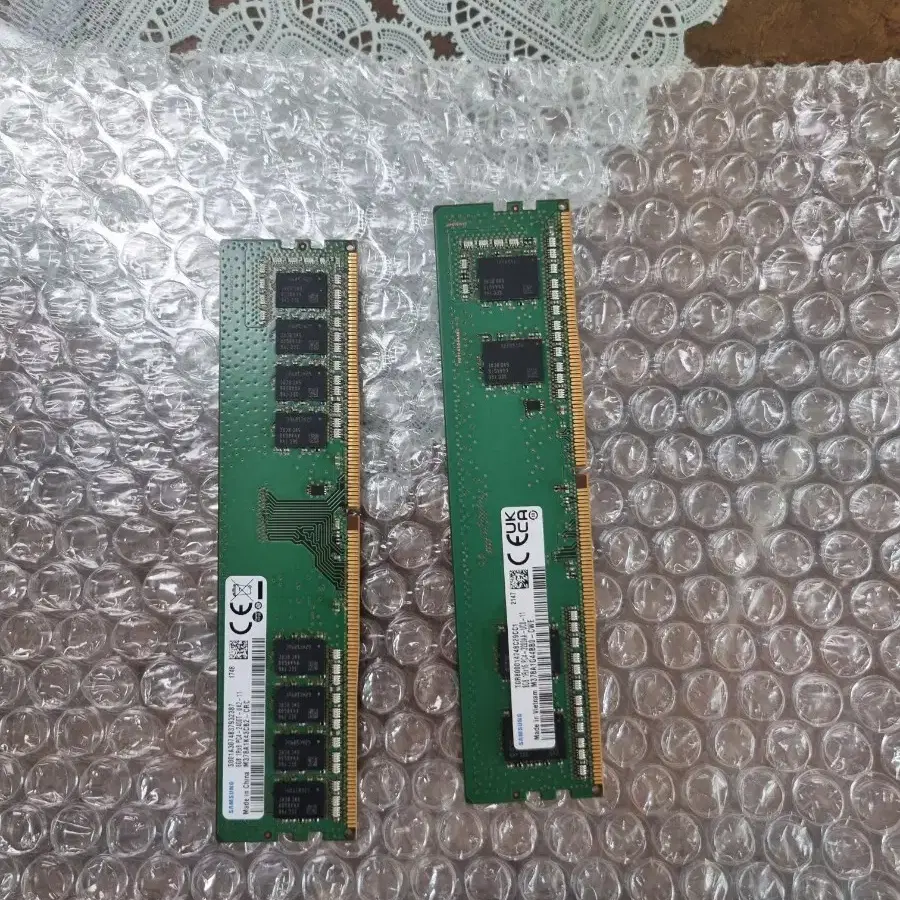 ddr4 8gb 2개 23000원에 판매합니다