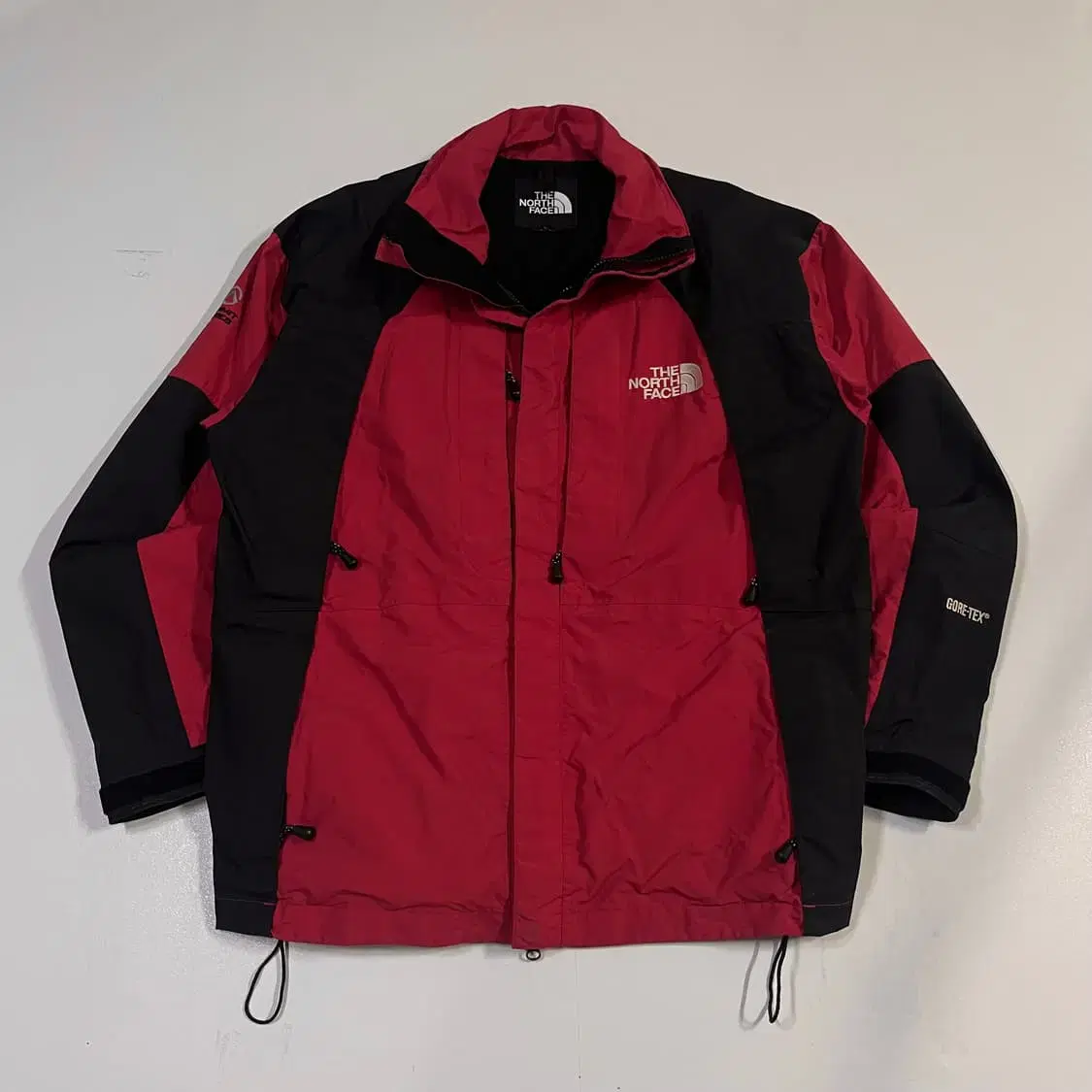 105 The North Face Gore-Tex US Windbreaker