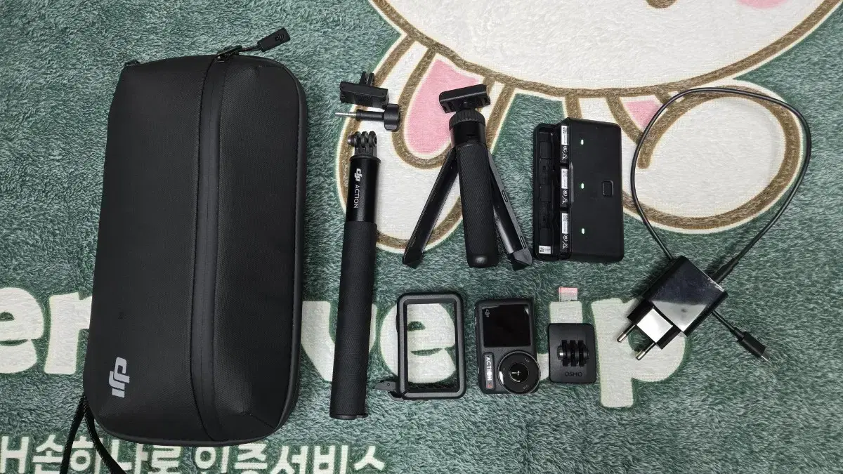 dJI osmo action4 어드벤쳐 콤보+전용가방+삼각대+SD카드