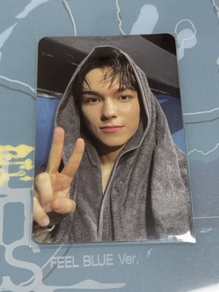 Seventeen Mini 12" Peel Bloo Version (Vernon)