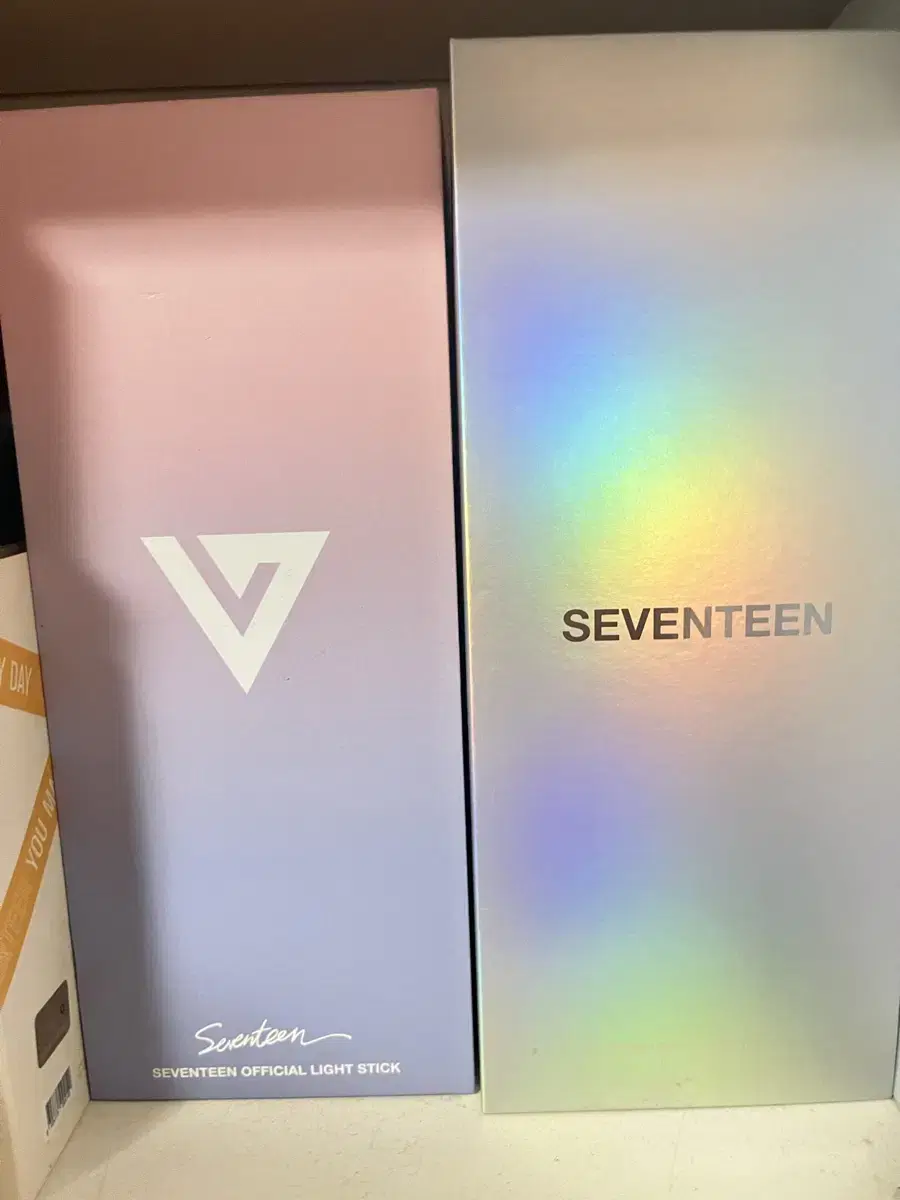 Sell Seventeen Carat Bong (lightstick) merchandise