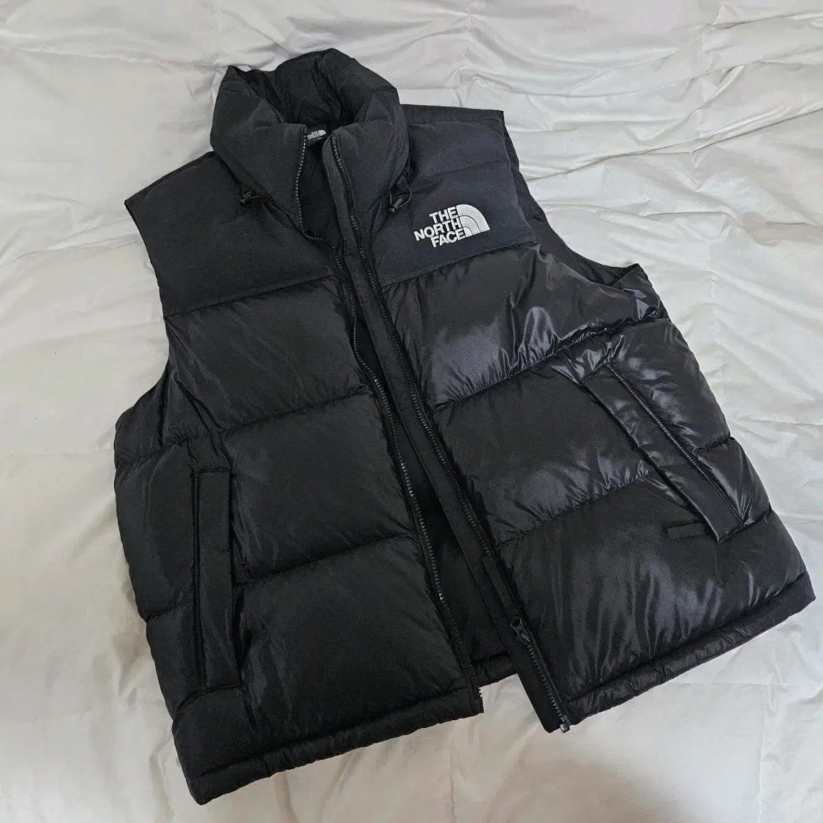 (almost new) The North Face Men's Nopsi Padded Vest NV3NQ53A sells